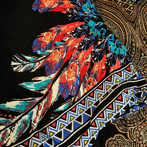 Womens Boho top. Size large. Beautiful. Only worn once. - Picture 2 of 4